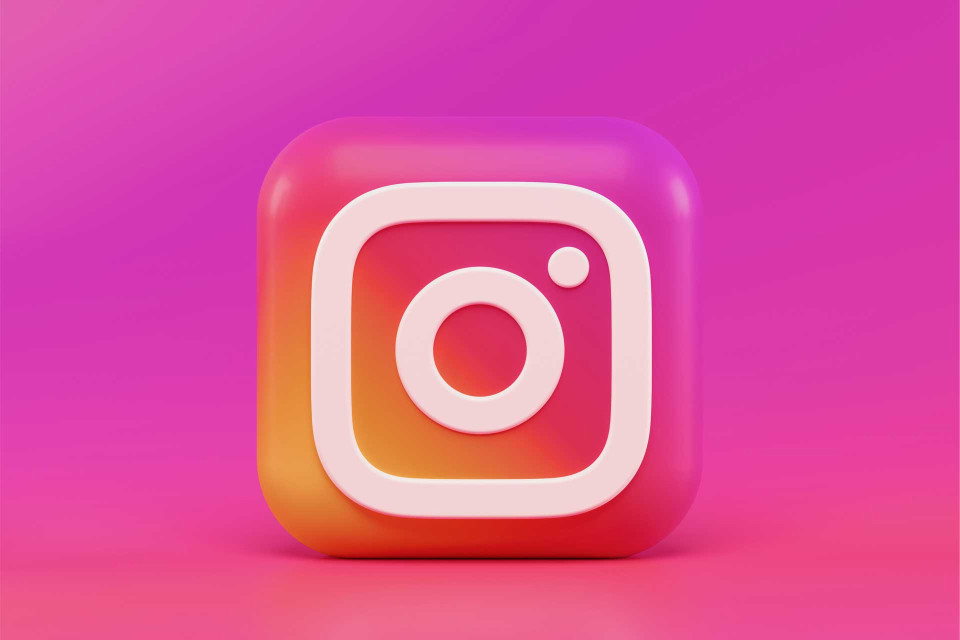 Instagram_alexander-shatov-_tF3vug2FhQ-unsplash_1920x1280.960x0-aspect.jpg